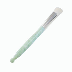 Brocha de Maquillaje Portátil de Jade para Iluminador, con Mango de Jade Verde - Product Image 5