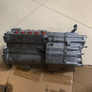 La pompe d'injection de carburant 4P-1400 utilisée dans les moteurs 3306 et 3406. 4P140 - Product Image 3