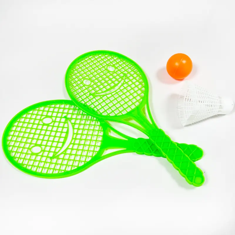 निर्माता आपूर्ति ग्रीष्मकालीन खेल खिलौना प्लास्टिक खेल उपकरण प्लास्टिक टेनिस रैकेट सेट बच्चों के लिए मजेदार टेनिस रैकेट सेट
