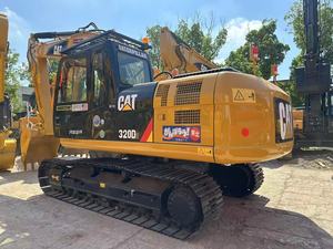Excavatrice sur chenilles hydraulique CAT 320D2 d'occasion pour travaux de terrassement et de construction - Product Image 1