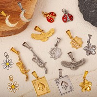 Les breloques DIY dorées |   Pendentif en forme de coccinelle en acier inoxydable plaqué or 18K PVD pour la fabrication de bijoux |   Imperméable, résistant au ternissement