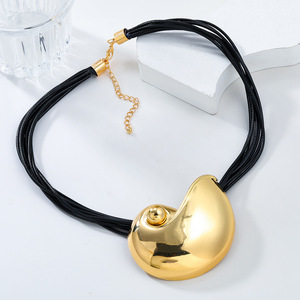 2024 été mode colliers à la mode alliage conque Long collier avec exagéré métal coquille pendentif lien chaîne nouveau <span class=keywords><strong>Code</strong></span> de produit - Product Image 3