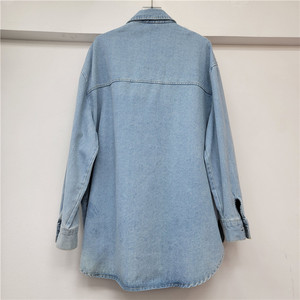 2026 Grosir Kemeja Denim Elegan dengan Aplikasi Kupu-kupu 3D dan Renda Organza, Hiasan Mutiara, Desainer, Model Longgar untuk Wanita - Product Image 2