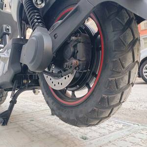 Vélo électrique urbain, cadre en acier, moteur sans balais 500W 48V, freins <span class=keywords><strong>à</strong></span> disque hydrauliques, double suspension, écran LED, longue autonomie - Product Image 5