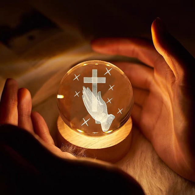Wholesale Crafts Home Decor Laser Engraved Cross LED Luminous Crystal Ball 3D Cross Crystal Ball with Wooden Light Base
