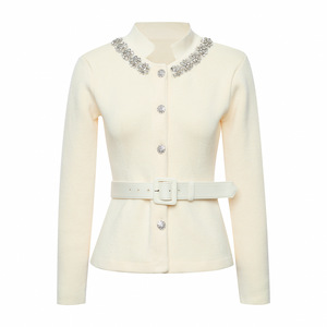 <span class=keywords><strong>Cardigan</strong></span> Lavorato a Maglia da Donna con Collo Alto, Perline, Bottone Singolo e <span class=keywords><strong>Cintura</strong></span>, Nuovo Stile Invernale 2025 - Product Image 1