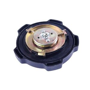 Bouchon de réservoir de carburant Goodyear avec serrure tubulaire en plastique noir pour Dongfeng Tianlong Flagship KLVL Hercules KRVR - Product Image 5