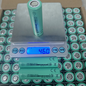 แบตเตอรี่ลิเธียมไอออนแบบชาร์จได้ รุ่น 18650 33V 3200mAh สำหรับประกอบแบตเตอรี่สกู๊ตเตอร์ไฟฟ้า - Product Image 4