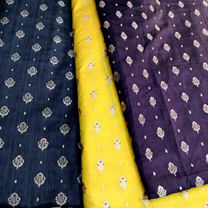 Leuchtender Banarasi Seiden-Brokat Jacquard-gewebter Blumen-Zari Designerstoff für Traditionelle Ethnische Kleidung Sari und Dupatta - Product Image 1