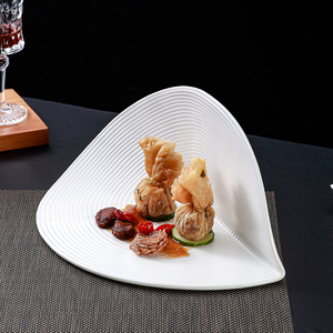 Plateau <span class=keywords><strong>de</strong></span> spectacle en céramique Assiette à dîner blanche irrégulière Steak Pâtes <span class=keywords><strong>Dessert</strong></span> Fruits Plat froid <span class=keywords><strong>Restaurant</strong></span> Assiettes <span class=keywords><strong>de</strong></span> service Vaisselle <span class=keywords><strong>de</strong></span> fête - Product Image 2