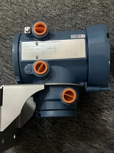 เครื่องวัดการไหลของมวลแบบคอริโอลิส 2700 รุ่น 1700R12AFFEZZZ 2700R - Product Image 4
