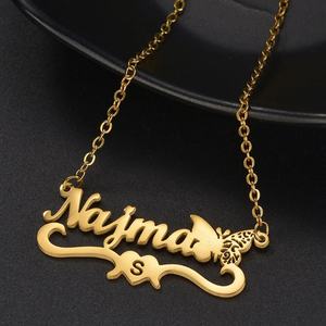 Collar con Colgante de Corazón Personalizado con Nombre en Acero Inoxidable Chapado en Oro de 18K para Mujer, Cadena con Letra Personalizada - Product Image 1