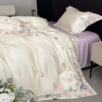 Ensemble de draps et taies d'oreiller en soie de luxe et sophistiqué, quatre pièces, couvre-lit et draps lisses, literie d'été
