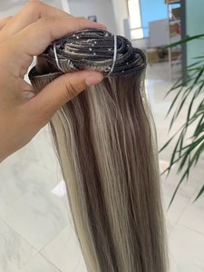 ผมต่อแบบคลิปหนีบ รัสเซียแท้ แบบ Double Drawn  ไล่สีธรรมชาติ ลอนธรรมชาติ  คลิปหนีบเต็มศีรษะ นุ่ม ไม่หลุดร่วง ไม่พันกัน  สำหรับร้านขายผม - Product Image 5