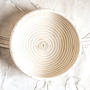 Panier de Fermentation Artisanal en Rotin pour Pain au Levain, Bol de Fermentation Naturel avec Doublure en Tissu, Écologique et Compatible Lave-Vaisselle - Product Image 1