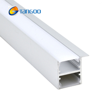 Profilé d'éclairage d'armoire à LED avec deux diffuseurs à LED pour l'éclairage de direction haut et bas