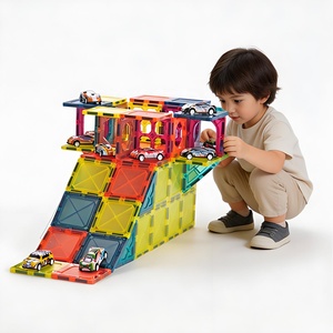 Ensemble de construction de <span class=keywords><strong>garage</strong></span> à voitures magnétiques avec voitures à rétrofriction 7,5 cm, blocs de construction STEM, jouet éducatif DIY pour enfants de 3 ans et plus - Product Image 6
