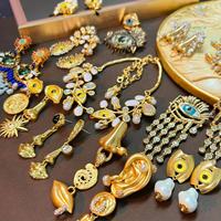 Collier fantaisie œil surréaliste en émail, perle baroque, alliage doré, pour femme