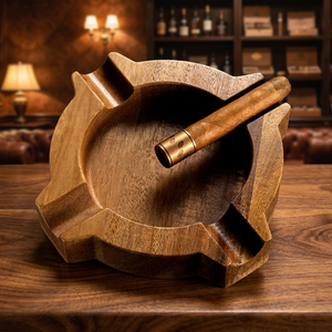 Cendrier de bureau rond en bois au design minimaliste pour usage domestique - Product Image 1