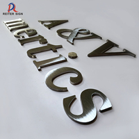 Enseigne de lettres en métal poli gravé en 3D sur mesure en laiton massif pour la publicité pour les bâtiments bureau mariage boutiques entreprises parcs