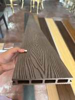 Revêtement de sol d'ingénierie No Gap WPC Decking Outdoor Co Extrusion Wpc Composite Decking