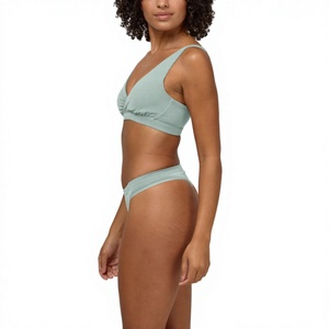 Ensemble de lingerie sportive sans couture pour femmes, 2 pièces, soutien-gorge sans rembourrage et string, extensible, sans armatures, durable, conception personnalisée OEM - Product Image 3