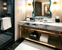 Lavabo en marbre Calacatta Viola, lavabo de luxe fait main en pierre, lavabo en marbre satiné, pieds de meuble de salle de bain en laiton doré