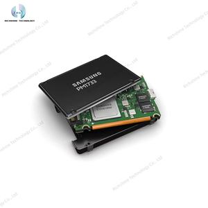 محرك أقراص صلب U.2 أصلي من ريششاين sd SSD PCIe x 4 NVMe PM9A3 GB - Product Image 1