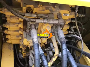 รถขุดตีนตะขาบ KOMATSU PC200-7 มือสอง ขนาด 20 ตัน รุ่นปี 2021 พร้อมใช้งาน มีสินค้าในสต็อก รถขุดสำหรับงานเหมือง พร้อมปั๊ม แบริ่ง และเกียร์ - Product Image 3