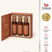 Boîte cadeau personnalisée pour trois cocktails avec insert en mousse, emballage rigide de style livre pour ensembles de boissons de 250 ml