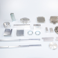 Pièces sur mesure non standard, service d'usinage CNC 5 axes, électroérosion à fil, haute précision, acier inoxydable, aluminium, tournage et fraisage des métaux