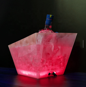 Bac à glace moderne pour <span class=keywords><strong>champagne</strong></span>, whisky et boissons, seau à glace en plastique avec lumière LED pour bar, fête, mariage - Product Image 6