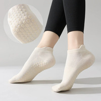 Service OEM Chaussettes de yoga antidérapantes pour femmes en coton respirant à maille, coupe basse, avec grip en silicone, pour Pilates, Barre et usage domestique