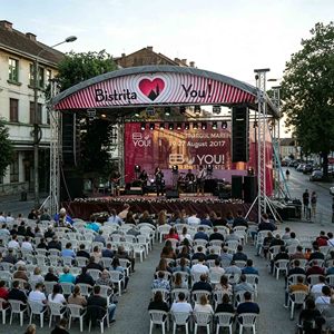 Wedding Fashion Show Outdoor Concert <b>DJ</b> Truss Aluminum Performance Stage Truss - Product Image 1