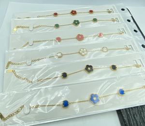 Pulsera de Acero Inoxidable Chapada en Oro de la Serie Bosque de Cinco Hojas con Trébol de Cinco Hojas y Flor <span class=keywords><strong>Lila</strong></span> para Aniversario - Product Image 2