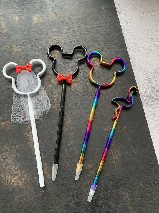 2024 Factory Customize Topper Card Printing Pens Cute Animal Shaped Promotional Plastic Bent Pen Billboard Ballpoint Pen