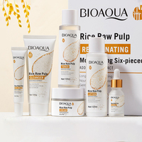 Riz Offres Spéciales Pulpe crue Nettoyant Lotion Crème pour les yeux Six pièces Soins de la peau du visage Combinaison hydratante
