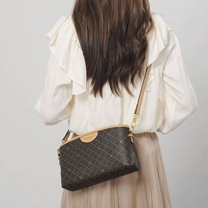 Bolso Tote de Cuero con Diseño Vintage y Estampado para Mujer, con Bordado Decorativo y Asas Dobles, Venta al Por Mayor - Product Image 4