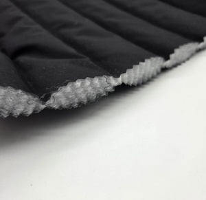 Tela acolchada de poliéster de doble cara, <span class=keywords><strong>impermeable</strong></span> y transpirable, para chaquetas y abrigos acolchados reversibles de invierno. - Product Image 5