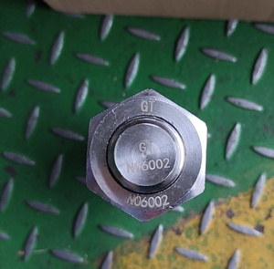 Tiges filetées intégrales résistantes à l'érosion en acier allié Hastelloy X N06002, matériau spécial OEM DIN 976 ASME B18.31.2, M4-M90, avec écrous - Product Image 1