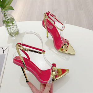 Sandales à brides croisées Or/Argent – Chaussures tendance à talons aiguilles pour femme – Collection 2025 - Product Image 4