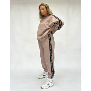 Taupe pantaloni da jogging a vita alta loungwear Pea Street Logo - Product Image 3