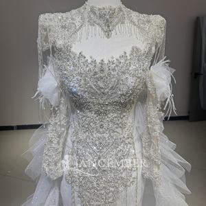 Jancember DW0176 Vestido de Novia de Lujo con Borlas, Cristales Color Marfil y Cola de Sirena con Sobre Falda - Product Image 3