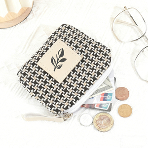 Cute Black and White Checkered <b>Coin</b> Purse Small Zipper Closure Large Capacity Eco-Friendly Fashion Canvas Portable Cosmetic <b>Bag</b> - Product Image 4