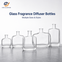 Bouteille diffuseur en verre transparent avec styles décoratifs coordonnés pour les gammes de parfums et les collections de marques