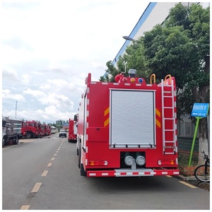 Camión de Bomberos Sinotruk Howo 8x4 para Agua y Polvo Seco, Tanque de 16000L, Motor Diésel, para la Lucha Contra Incendios Industriales - Product Image 5