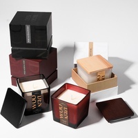Bougie parfumée en verre carré avec logo personnalisé en gros, bougie en cire de soja naturelle avec couvercle en bois pour cadeau de mariage