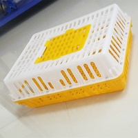 Le fabricant fournit de nouvelles cages automatiques en plastique pour volailles et poulets pour le transport de produits d'élevage de haute qualité