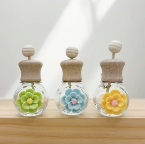 10ml Leere Runde Farbige Blumen-Glasflasche für Auto-Duftspender mit Lüftungsclip und Schraubverschluss, Auto-Parfümflasche, Auto-Diffusor-Flasche - Product Image 4