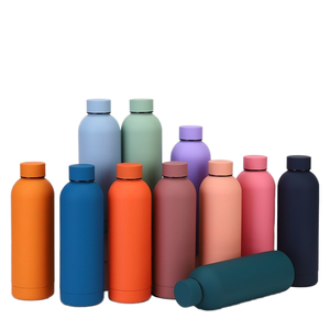 Vaso Térmico Americano Pequeño de Acero Inoxidable 304 con Aislamiento de 6-12 Horas y Gran Capacidad para Comercio Transfronterizo - Product Image 1